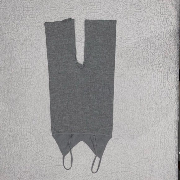 Romper - Picture 2 of 5